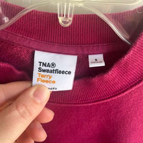 Aritzia TNA Womens Sweatfleece Terry Fleece Boyfriend Fit‎ Fuschia Crew Neck SM - Picture 2 of 7